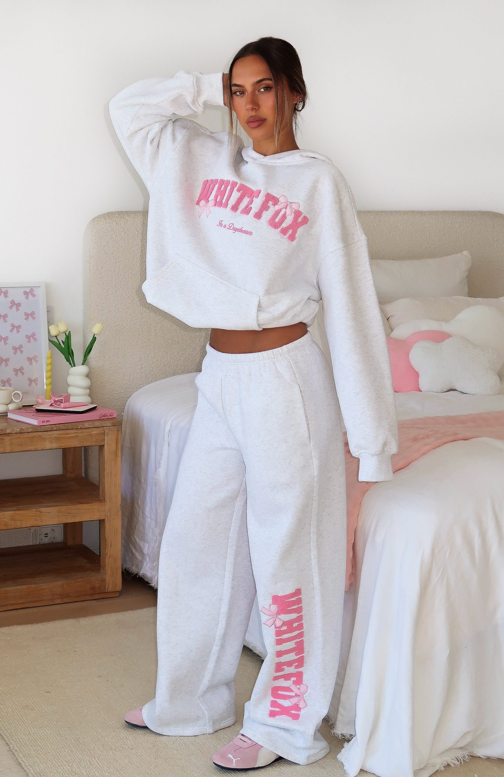 white-fox-daydreamers-madeline-oversized-hoodie-grey-marle-daydreamers-madeline-wide-leg-sweatpants-grey-marle.24.11.25.31