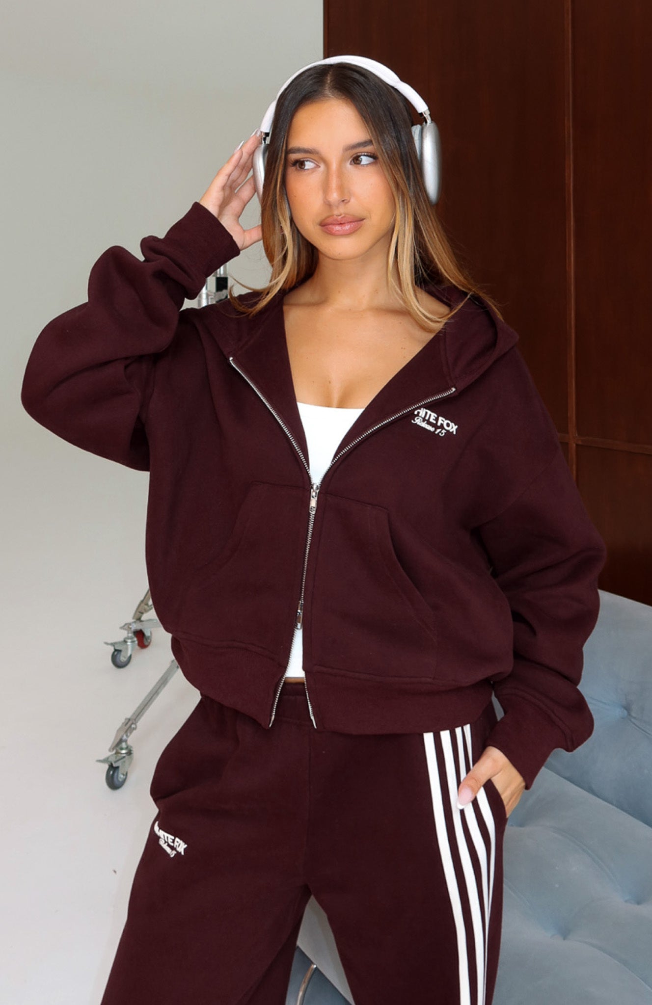 white-fox-release-15-asalia-boxy-zip-front-hoodie-plum-purple-release-15-asalia-wide-leg-sweatpants-plum-purple-8.1.26119.52.16AM