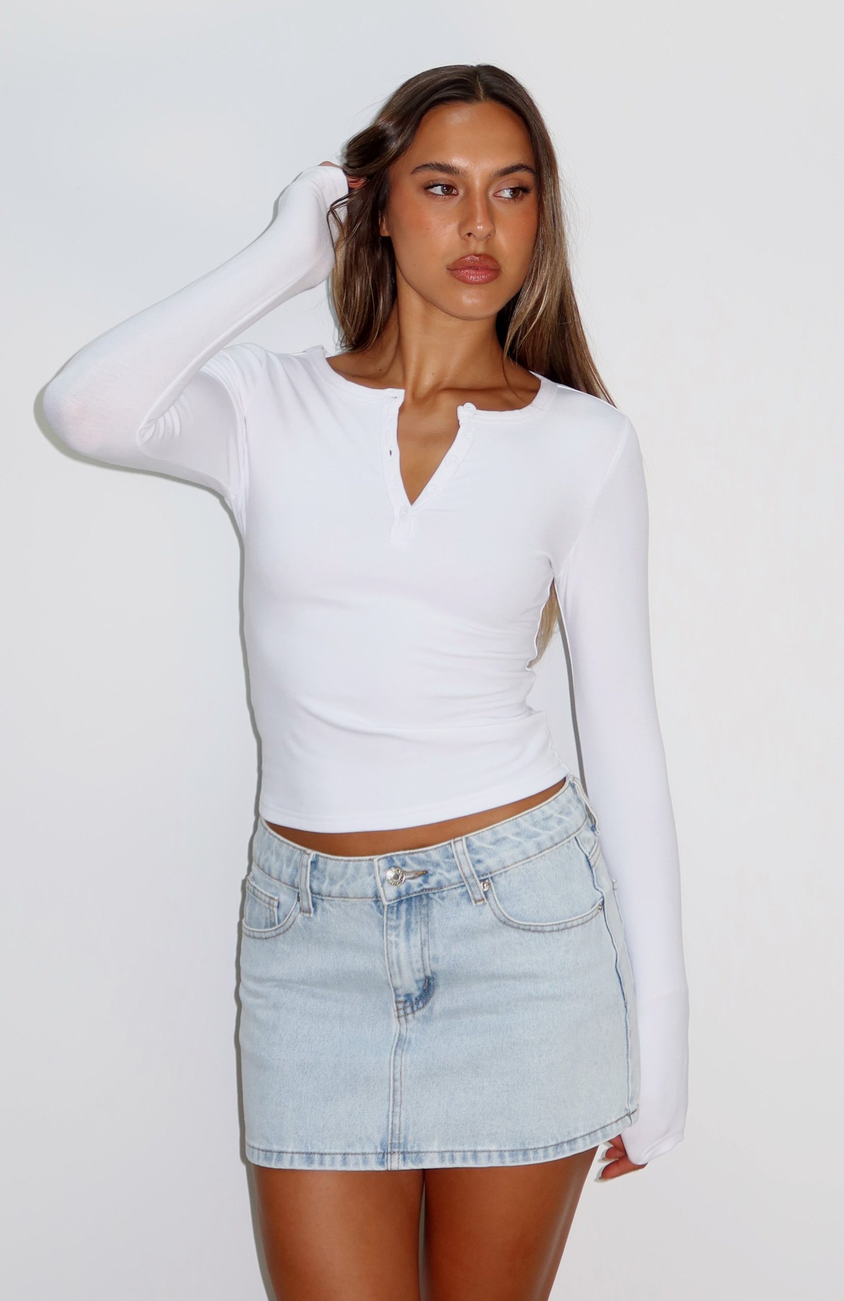 white-fox-won_t-be-lonely-denim-mini-skirt-glacier-blue-26.11.25-04